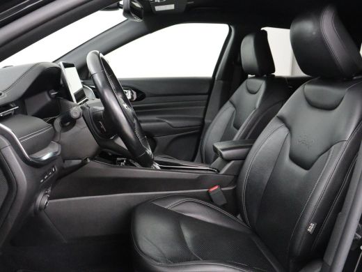 Jeep Compass 4xe 240 Plug-in Hybrid Electric S | Stoel & stuurverwarming | Trekhaak | Adaptive cruise | 360 Ca... ActivLease financial lease