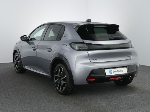 Peugeot 208 GT | Armsteunen op de voorportieren bekleed met kunstleder met groen sierstiksel (GT-Line) | Clim... ActivLease financial lease