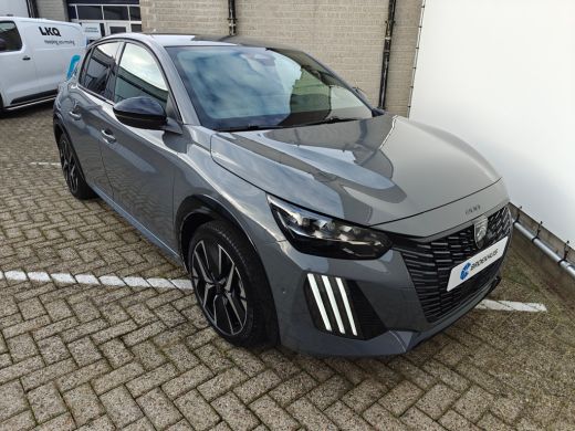 Peugeot 208 GT | Armsteunen op de voorportieren bekleed met kunstleder met groen sierstiksel (GT-Line) | Clim... ActivLease financial lease