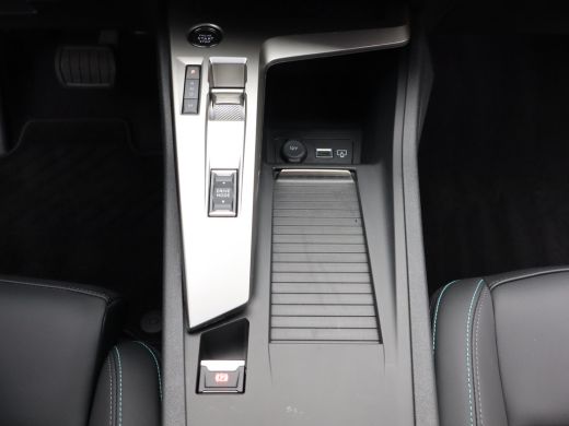 Peugeot 408 1.2 Hybrid 145 e-DCS6 Allure | Achteruitrijcamera | Apple Carplay/Android Auto|telefoonintegratie... ActivLease financial lease