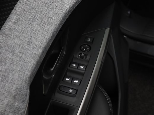 Peugeot 5008 1.2 Hybrid 136 Allure Automaat | 2 stoelen op derde rij | Achteruitrijcamera | Apple Carplay/Andr... ActivLease financial lease