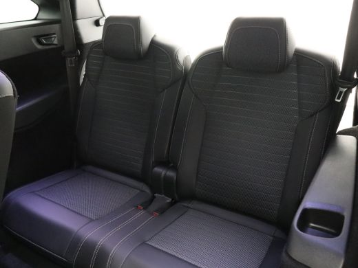 Peugeot 5008 1.2 Hybrid 136 Allure Automaat | 2 stoelen op derde rij | Achteruitrijcamera | Apple Carplay/Andr... ActivLease financial lease