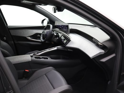 Peugeot 5008 1.2 Hybrid 136 Allure Automaat | 2 stoelen op derde rij | Achteruitrijcamera | Apple Carplay/Andr... ActivLease financial lease