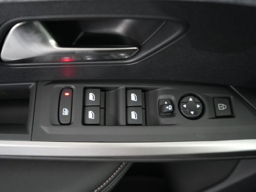 Peugeot e-3008 | Demo Deal | Allure Avantage 210 73 kWh | Dodehoek detectie | Extra getint glas | Lichtmetalen v... ActivLease financial lease