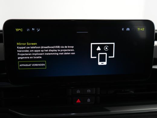 Abarth 600e Turismo | 10,25" touchscreen radio met Bluetooth, DAB & USB | 11 kW lader | Adaptieve Cruise Control ActivLease financial lease