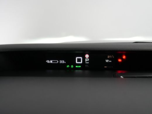 Citroën &euml;-C3 Aircross Plus 113pk 44 kWh | &euro; 3000 Voorraad Voordeel | Achteruitrijcamera | Adaptief demping systeem | Ap... ActivLease financial lease