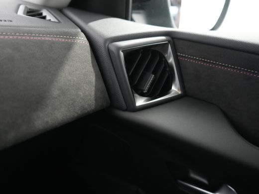 DS DS 3 Performance Line | 17" lichtmetalen velgen DUBLIN | DS Iris Navigatie System | Interieur Black Al... ActivLease financial lease