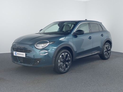 Fiat 600 1.2 Hybrid La Prima | Achteruitrijcamera | Airco (automatisch) | Apple Carplay/Android Auto|telef...