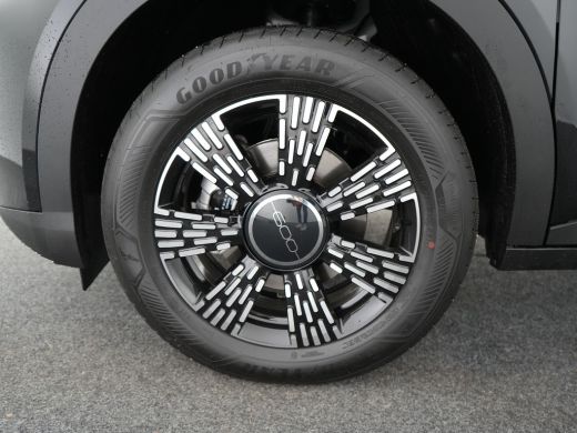 Fiat 600 | &euro; 3000 Voorraad Voordeel | 1.2 Hybrid Urban Limited Black Edition | Apple Carplay/Android Auto|... ActivLease financial lease