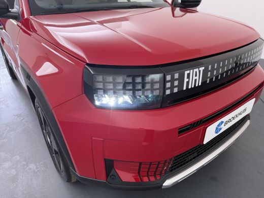 Fiat Grande Panda 1.2 Hybrid La Prima | Achteruitrijcamera | Afdaal assistent | Airco (automatisch) ActivLease financial lease