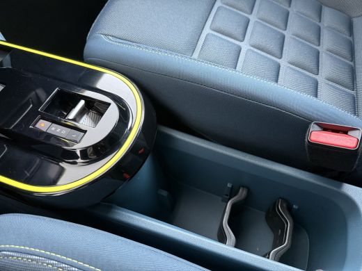 Fiat Grande Panda 1.2 Hybrid La Prima | Achteruitrijcamera | Afdaal assistent | Airco (automatisch) ActivLease financial lease