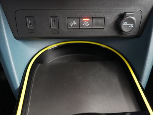 Fiat Grande Panda Icon | 10,25" touchscreen radio met Bluetooth, DAB & USB | Airconditioning handmatig | Cruise Con... ActivLease financial lease