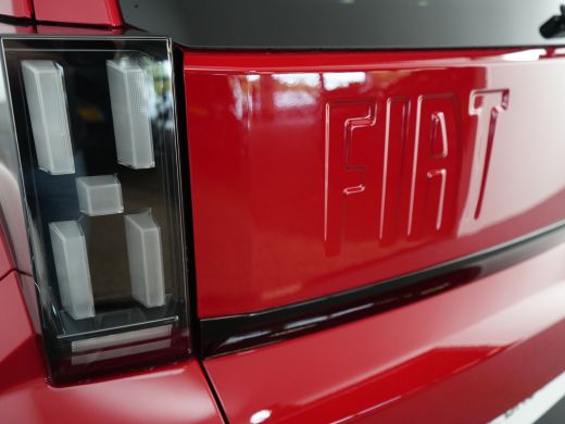 Fiat Grande Panda Icon | 10,25" touchscreen radio met Bluetooth, DAB & USB | Airconditioning handmatig | Cruise Con... ActivLease financial lease