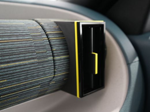 Fiat Grande Panda Icon | 10,25" touchscreen radio met Bluetooth, DAB & USB | Airconditioning handmatig | Cruise Con... ActivLease financial lease