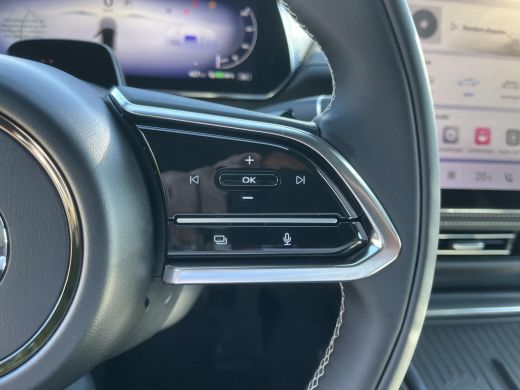 Mazda 6 Takumi 68.8 kWh Black edition | Navigatie ActivLease financial lease