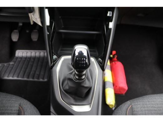 Peugeot 208 &euro; 3.540,- Voorraad Voordeel | 1.2 PureTech 100 Style | Airco | Apple Carplay/Android Auto|telefoo... ActivLease financial lease