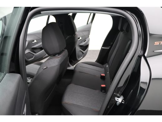 Peugeot 208 &euro; 3.540,- Voorraad Voordeel | 1.2 PureTech 100 Style | Airco | Apple Carplay/Android Auto|telefoo... ActivLease financial lease