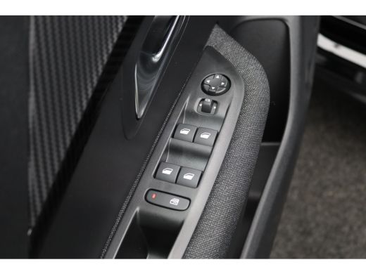 Peugeot 208 &euro; 3.540,- Voorraad Voordeel | 1.2 PureTech 100 Style | Airco | Apple Carplay/Android Auto|telefoo... ActivLease financial lease