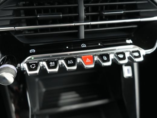 Peugeot 208 Style | Dashboard en deurpanelen in kunststof met carboneffect | Ecoled koplampen | Elektrisch ve... ActivLease financial lease