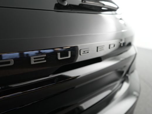 Peugeot 208 Style | Dashboard en deurpanelen in kunststof met carboneffect | Ecoled koplampen | Elektrisch ve... ActivLease financial lease