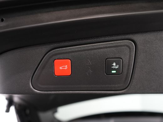 Peugeot 3008 1.6 HYbrid 225PK GT Pack Business | Achterbank in delen neerklapbaar | Achteruitrijcamera | Airba... ActivLease financial lease