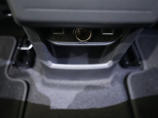 Peugeot 3008 1.6 plug-in Hybrid 195 Allure | 360 Camera | 7,4 kW lader | Afneembare Trekhaak ActivLease financial lease