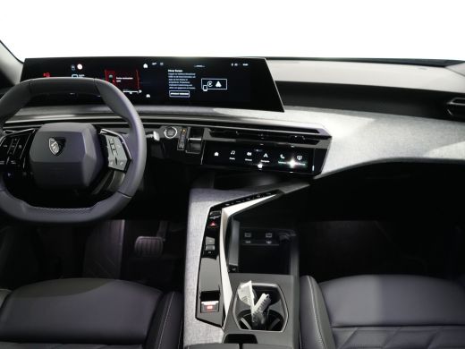 Peugeot 3008 1.6 plug-in Hybrid 195 Allure | 360 Camera | 7,4 kW lader | Afneembare Trekhaak ActivLease financial lease