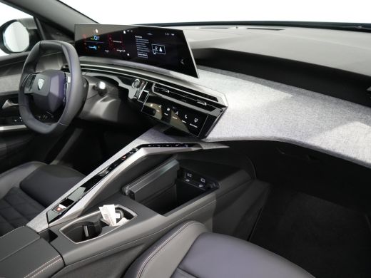 Peugeot 3008 1.6 plug-in Hybrid 195 Allure | 360 Camera | 7,4 kW lader | Afneembare Trekhaak ActivLease financial lease