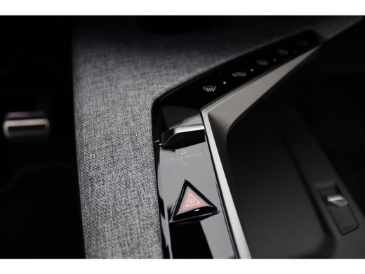 Peugeot 3008 &euro; 4000,- Voorraad Voordeel | 1.2 Hybrid 145 GT | Achteruitrijcamera | Elektrisch glazen panorama-... ActivLease financial lease