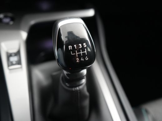 Peugeot 308 1.2 PureTech Allure | Achteruitrijcamera | Apple Carplay/Android Auto|telefoonintegratie premium ... ActivLease financial lease