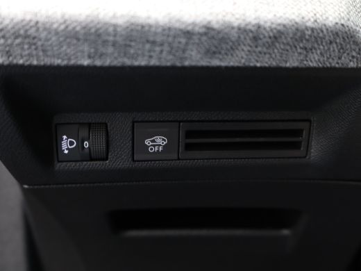 Peugeot 5008 1.2 Hybrid 136 Allure | 2 stoelen op derde rij | Achteruitrijcamera | Apple Carplay/Android Auto|... ActivLease financial lease