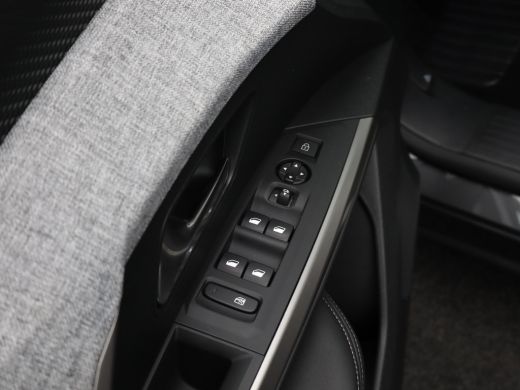 Peugeot 5008 1.2 Hybrid 136 Allure | 2 stoelen op derde rij | Achteruitrijcamera | Apple Carplay/Android Auto|... ActivLease financial lease