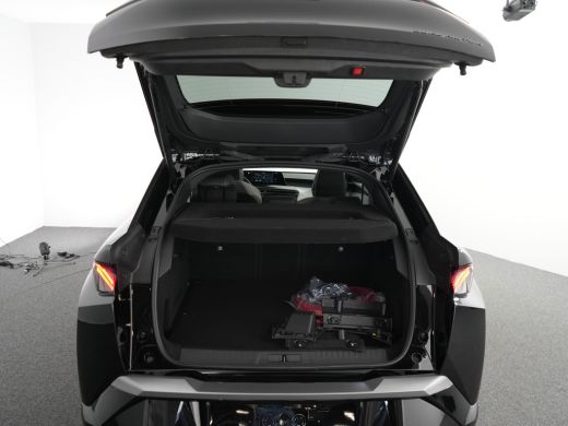 Peugeot e-3008 Launch Edition 325 Dual Motor 73 kWh | 11 kW lader | Achterbank in delen neerklapbaar | Achtersto... ActivLease financial lease