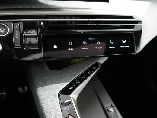 Peugeot e-3008 Launch Edition 325 Dual Motor 73 kWh | 11 kW lader | Achterbank in delen neerklapbaar | Achtersto... ActivLease financial lease