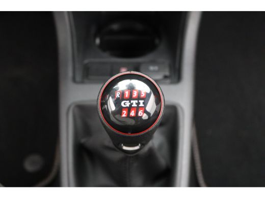 Volkswagen up! 1.0 TSI GTI | Achteruitrijcamera | Afwijkende dakkleur | Airco (automatisch) ActivLease financial lease