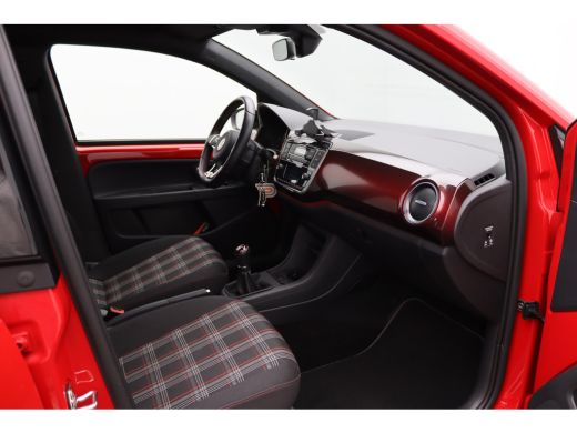 Volkswagen up! 1.0 TSI GTI | Achteruitrijcamera | Afwijkende dakkleur | Airco (automatisch) ActivLease financial lease