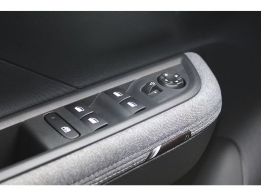 Opel Frontera GS - Electric | 11 kW boordlader | 17" Lichtmetalen velgen in Zwart met 215/60 R17 banden | Achte... ActivLease financial lease