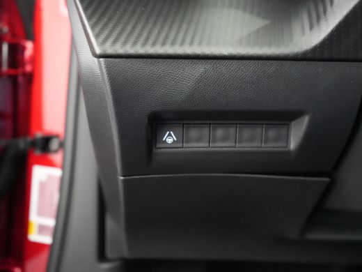 Peugeot 2008 1.2 Hybrid 145 GT | Apple Carplay/Android Auto|telefoonintegratie premium | Cruise control adapti... ActivLease financial lease
