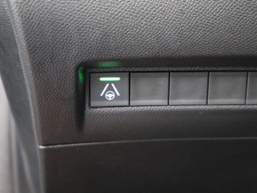 Peugeot 208 1.2 Hybrid 145 e-DCS6 GT Automaat | Achteruitrijcamera | Apple Carplay/Android Auto|telefooninteg... ActivLease financial lease