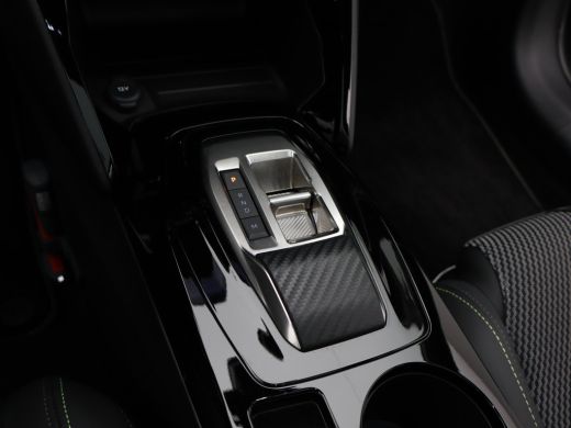 Peugeot 208 Hybrid 100 e-DCS6 GT | Achterbank in delen neerklapbaar | Achterruitverwarming | Achterspoiler ActivLease financial lease