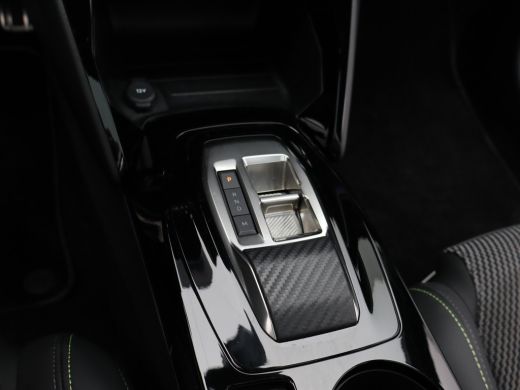 Peugeot 208 Hybrid 100 e-DCS6 GT | Achterbank in delen neerklapbaar | Achterruitverwarming | Achterspoiler ActivLease financial lease