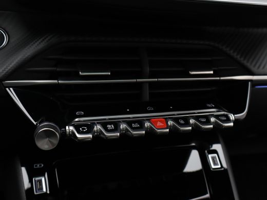 Peugeot 208 Hybrid 100 e-DCS6 GT | Achterbank in delen neerklapbaar | Achterruitverwarming | Achterspoiler ActivLease financial lease