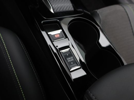 Peugeot 208 Hybrid 100 e-DCS6 GT | Achterbank in delen neerklapbaar | Achterruitverwarming | Achterspoiler ActivLease financial lease