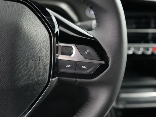 Peugeot e-2008 EV Allure Avantage 54 kWh | 11 kW lader | Airco (automatisch) | Apple Carplay/Android Auto|telefo... ActivLease financial lease