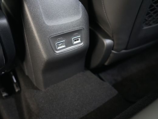 Peugeot e-208 GT | 8 jaar fabrieksgarantie of 160.000 kilometer op het accupakket | Adaptieve cruise control me... ActivLease financial lease