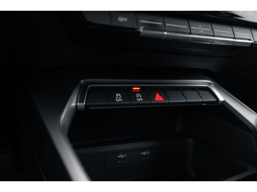 Audi A3 Sportback 30 TFSI Pro Line 110PK | Fabrieksgarantie 2028 | Parkeersensor Achter | Cruise Control ... ActivLease financial lease