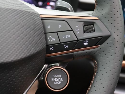 CUPRA Terramar 1.5 TSI e-Hybrid VZ Performance 272PK DSG matrix led, Leder, trekhaak, Sennheiser audio, 360gr. c... ActivLease financial lease