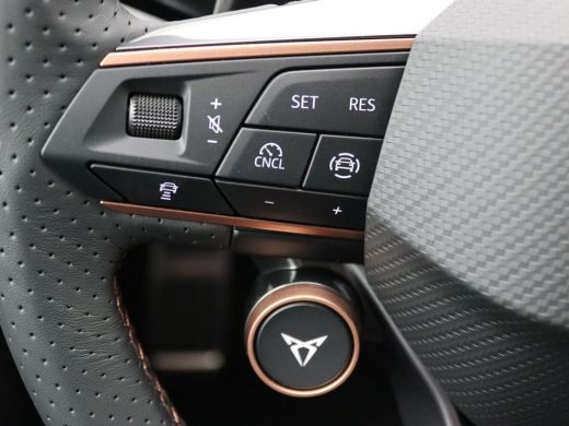 CUPRA Terramar 1.5 TSI e-Hybrid VZ Performance 272PK DSG matrix led, trekhaak, sennheiser audio, 360gr. camera, ... ActivLease financial lease