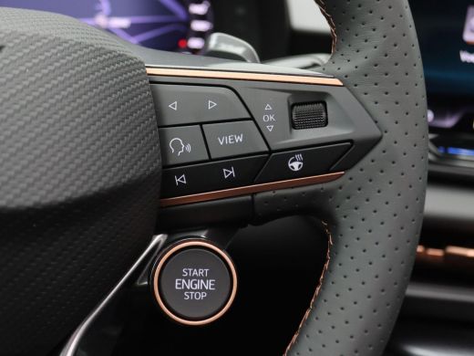 CUPRA Terramar 1.5 TSI e-Hybrid VZ Performance 272PK DSG matrix led, trekhaak, Sennheiser audio, 360gr. camera, ... ActivLease financial lease