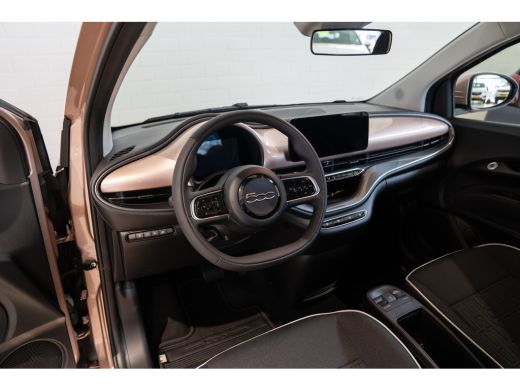 Fiat 500e Urban 42 kWh | Apple Carplay & Android Auto | Parkeersensoren | Climate Controle | Cruise Control... ActivLease financial lease